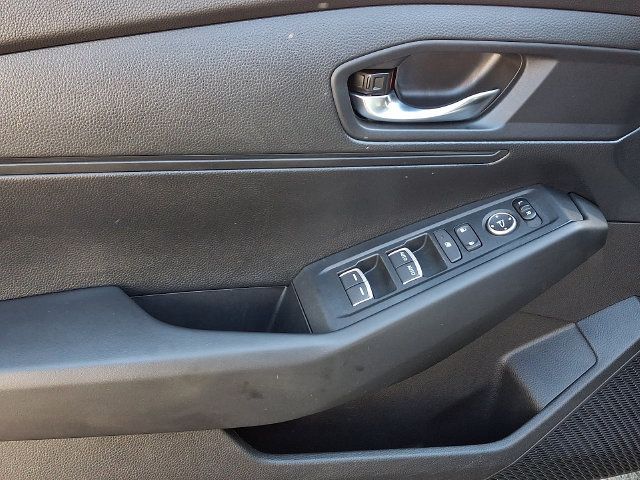 Certified 2023 Honda Accord LX image 13