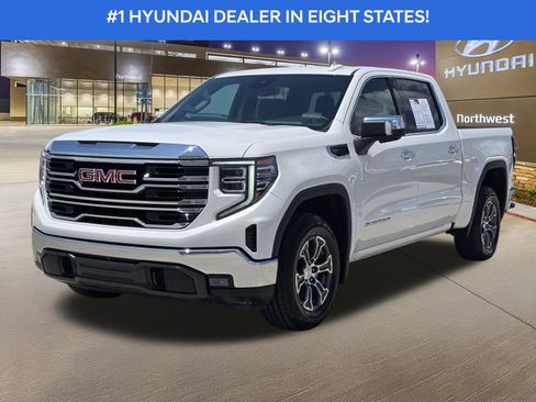 Used 2026 GMC Sierra 1500 SLT RWD image 2