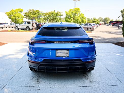 Used 2024 Lamborghini Urus S AWD/4WD image 9
