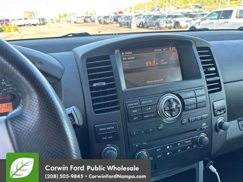 Used 2012 Nissan Pathfinder SV AWD/4WD image 10