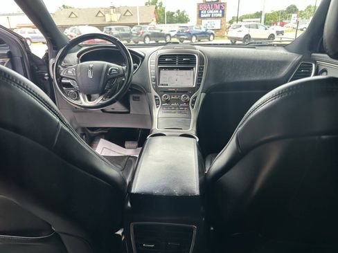 Used 2016 Lincoln MKX Reserve w/ Technology Package AWD/4WD image 12