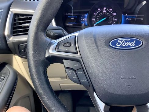 Used 2021 Ford Edge Titanium FWD image 24