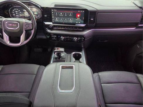 Certified 2022 GMC Sierra 1500 SLT w/ SLT Premium Plus Package AWD/4WD image 16