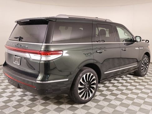 Certified 2022 Lincoln Navigator Black Label image 23