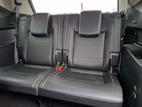 Certified 2023 Volkswagen Atlas SE image 11