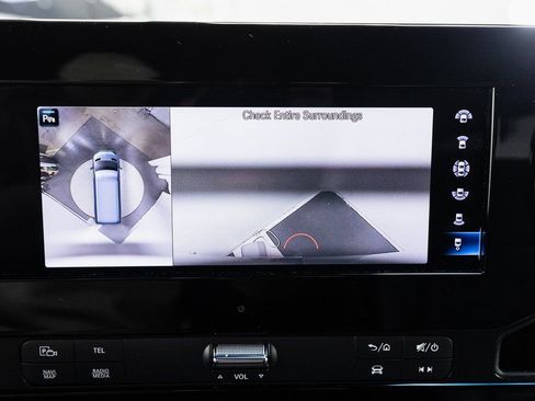 Used 2024 Mercedes-Benz Sprinter 144 Cargo image 21