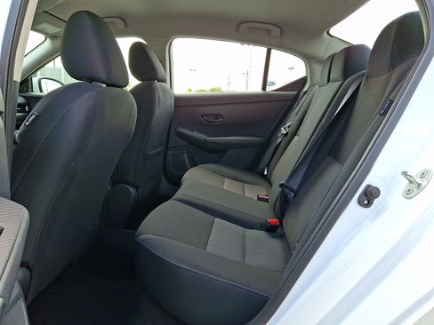 Certified 2025 Nissan Sentra SV FWD image 9