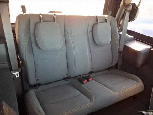 Used 2024 Jeep Wrangler Sport S image 23