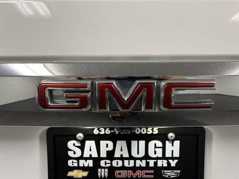 Certified 2022 GMC Yukon SLT w/ SLT Premium Package AWD/4WD image 31