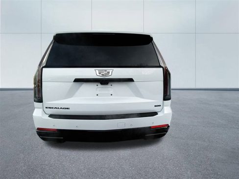 Used 2026 Cadillac Escalade Platinum Sport w/ LPO, ONYX Package image 4