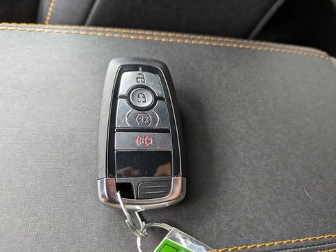 Used 2024 Ford Bronco Badlands image 27