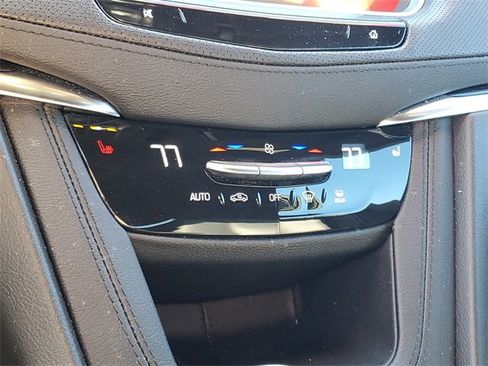Used 2025 Cadillac XT5 Premium Luxury image 26