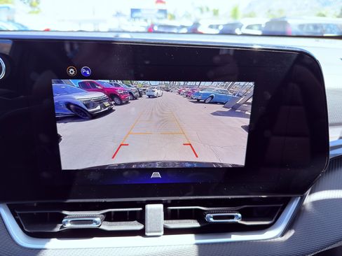 Used 2026 Chevrolet Equinox LT image 34