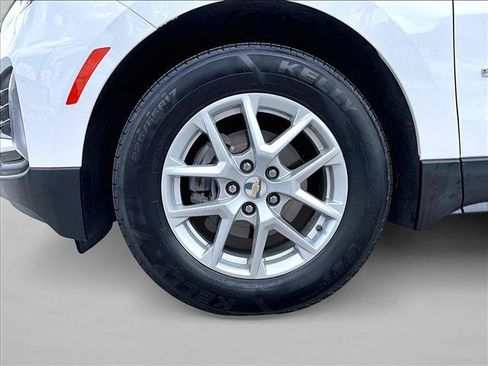 Used 2023 Chevrolet Equinox LT FWD image 10