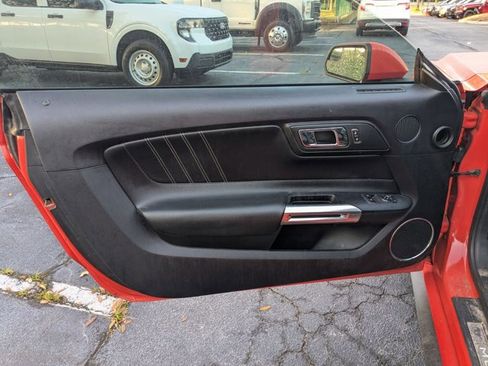 Used 2015 Ford Mustang Premium image 14