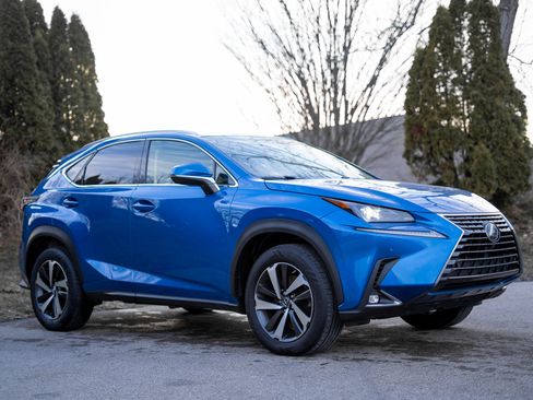 Used 2019 Lexus NX 300 AWD w/ Premium Package image 3