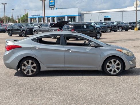 Used 2013 Hyundai Elantra Limited w/ Technology Pkg image 4