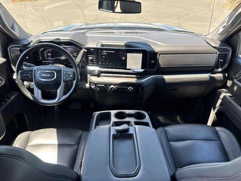 Certified 2025 GMC Sierra 1500 SLT AWD/4WD image 18