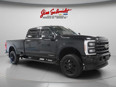 Used 2024 Ford F250 Lariat w/ Lariat Ultimate Package AWD/4WD image 2