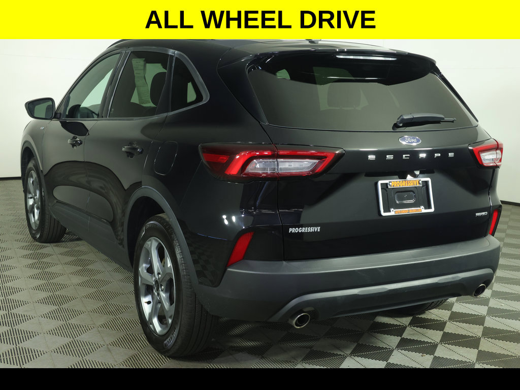 Used 2025 Ford Escape ST-Line AWD/4WD image 4