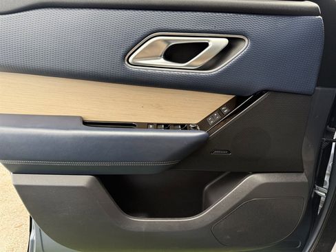 Used 2020 Land Rover Range Rover Velar R-Dynamic S image 26