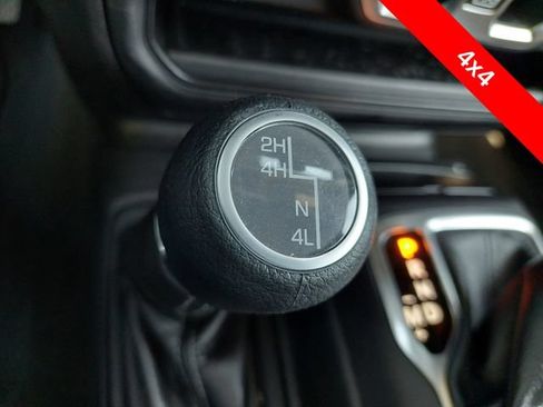 Used 2025 Jeep Gladiator Sport AWD/4WD image 13