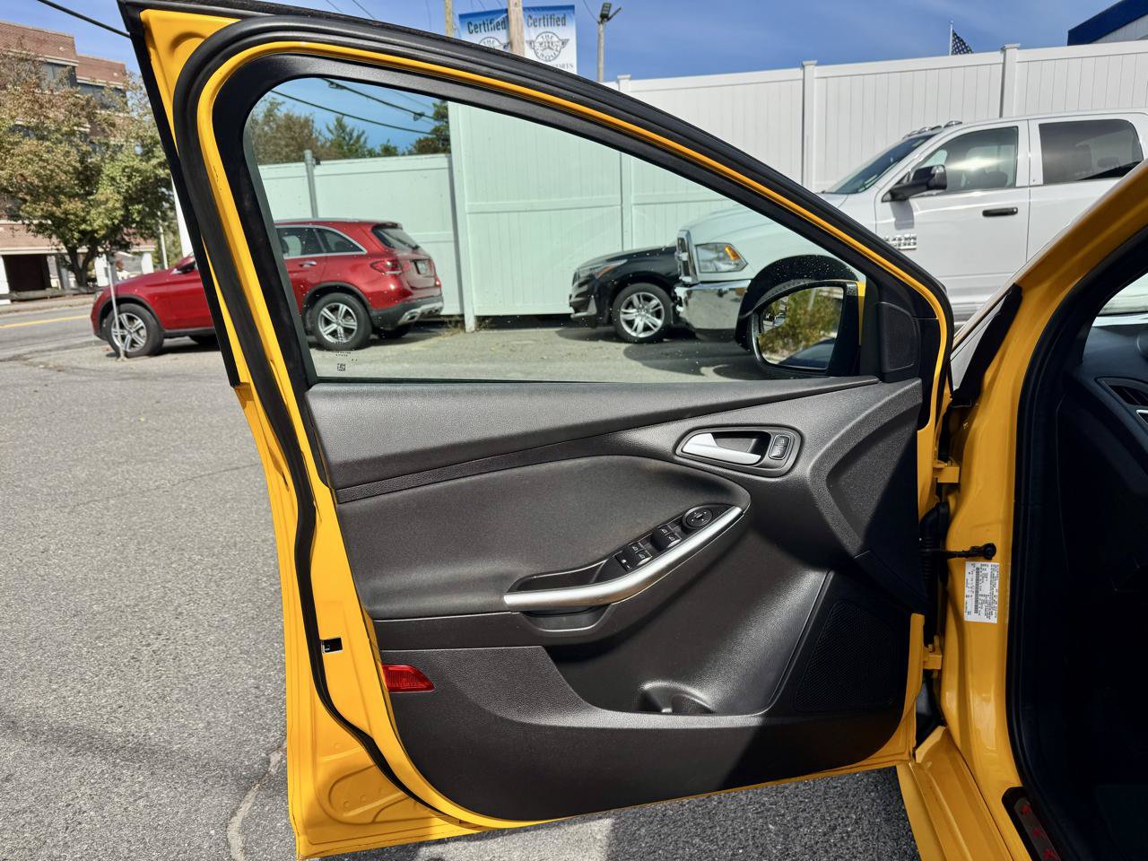 Used 2015 Ford Focus ST FWD image 10