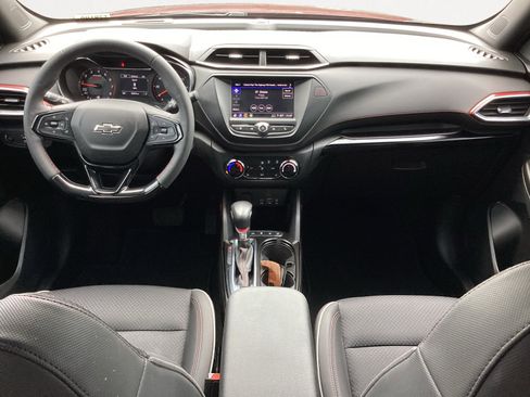 Used 2022 Chevrolet TrailBlazer RS FWD image 4