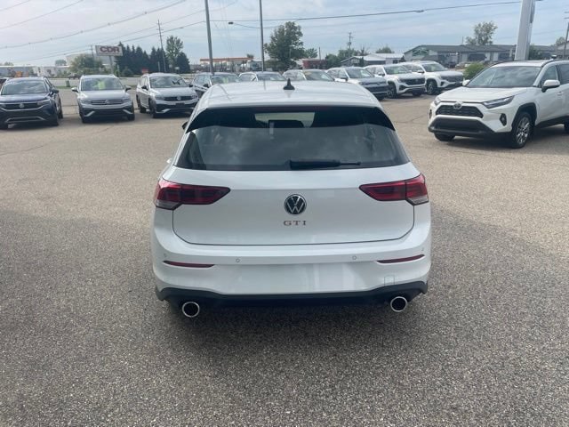 New 2026 Volkswagen GTI SE FWD image 6