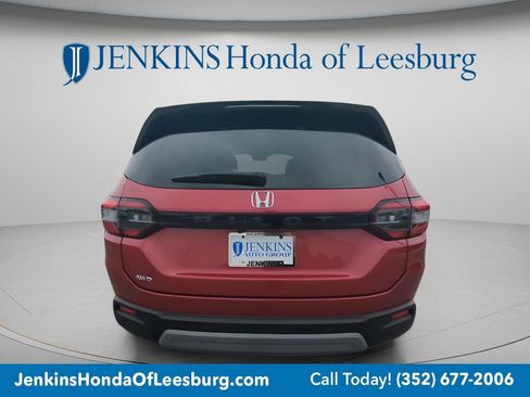 Certified 2024 Honda Pilot EX-L image 4