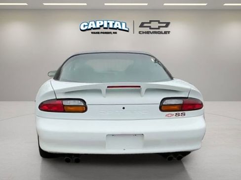 Used 2002 Chevrolet Camaro Z28 w/ SS Performance/Appearance Pkg image 4