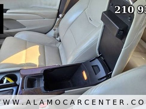Used 2014 Cadillac XTS FWD image 38
