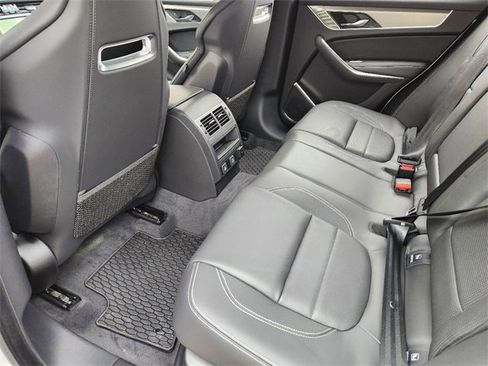 Used 2025 Jaguar F-PACE R-Dynamic S image 21