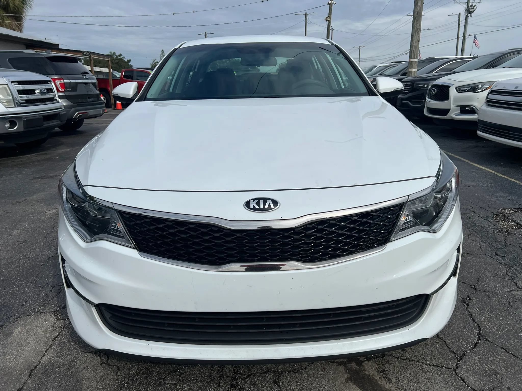 Used 2016 Kia Optima LX FWD image 3