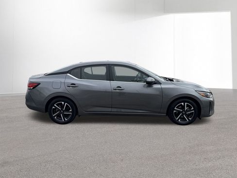 Used 2024 Nissan Sentra SV image 33
