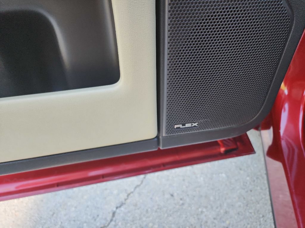 Used 2014 Ford Flex SEL w/ Equipment Group 202A FWD image 15