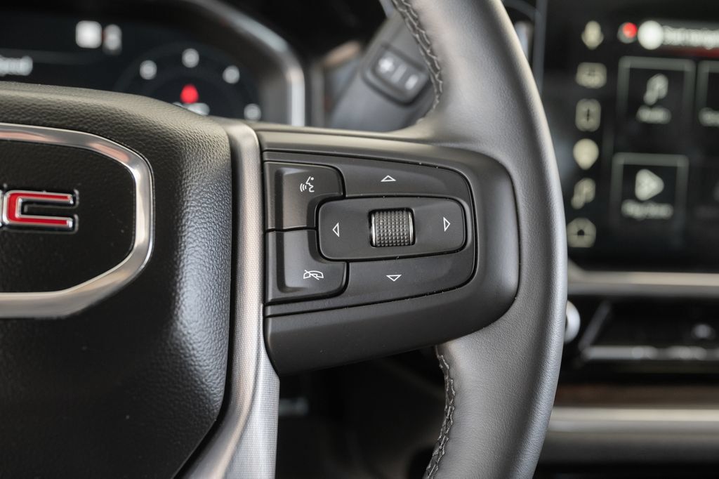 Used 2026 GMC Sierra 1500 SLT RWD image 27
