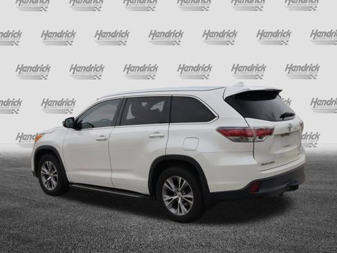 Used 2014 Toyota Highlander XLE image 7