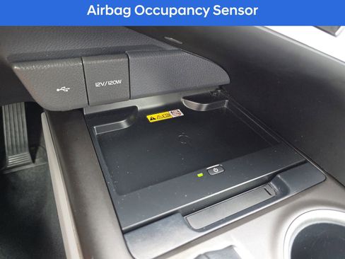 Used 2023 Toyota Camry XLE image 25