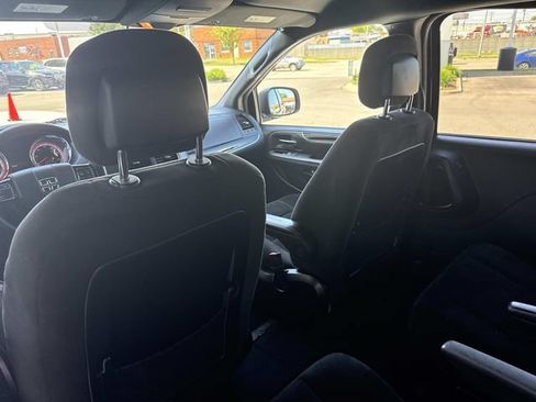 Used 2017 Dodge Grand Caravan SE FWD image 56