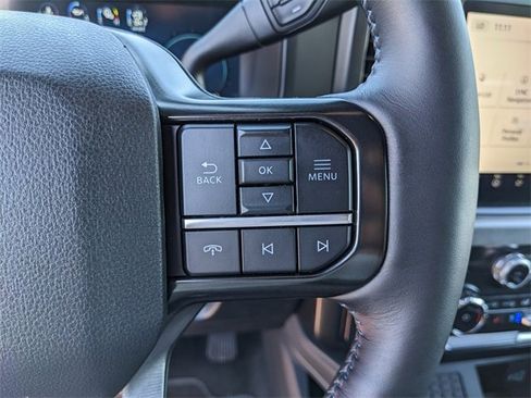 Used 2025 Ford F450 Platinum image 32