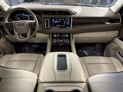 Used 2021 GMC Yukon XL Denali image 23
