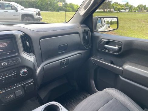 Used 2022 Chevrolet Silverado 1500 Custom RWD image 34