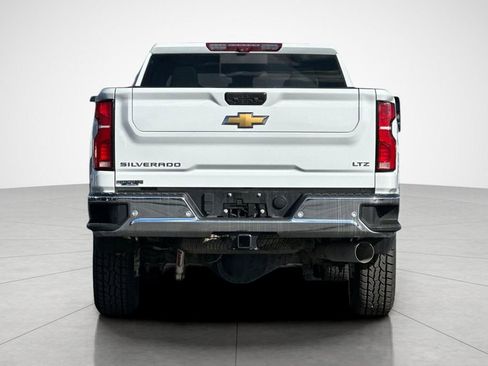 Used 2024 Chevrolet Silverado 3500 LTZ w/ LTZ Convenience Package image 5