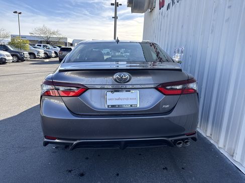 Used 2023 Toyota Camry SE image 6