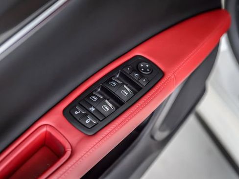 Used 2018 Maserati Ghibli image 50