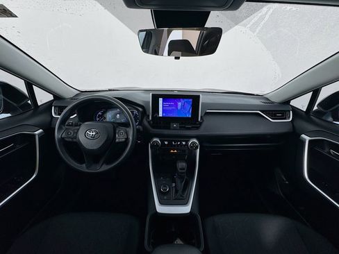 Used 2024 Toyota RAV4 AWD Hybrid image 42