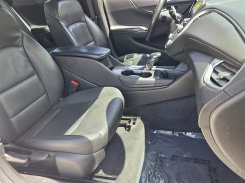 Used 2022 Chevrolet Malibu LT w/ Leather Package FWD image 16