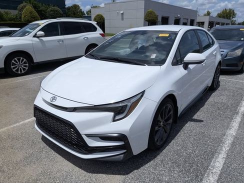 Certified 2024 Toyota Corolla SE FWD image 2