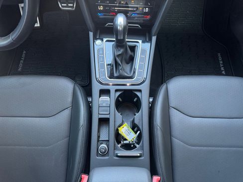 Used 2021 Volkswagen Arteon SE image 11